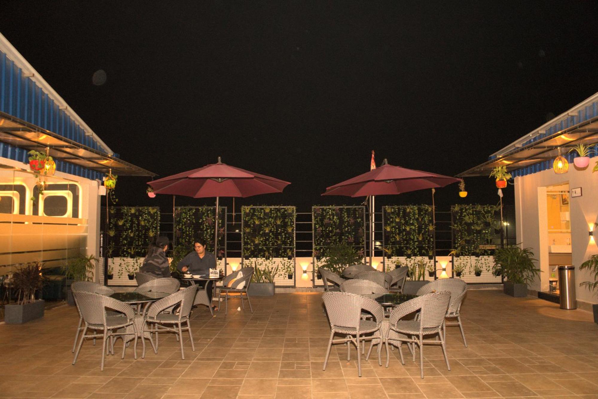 Kishanganj Hotel Tanisha מראה חיצוני תמונה