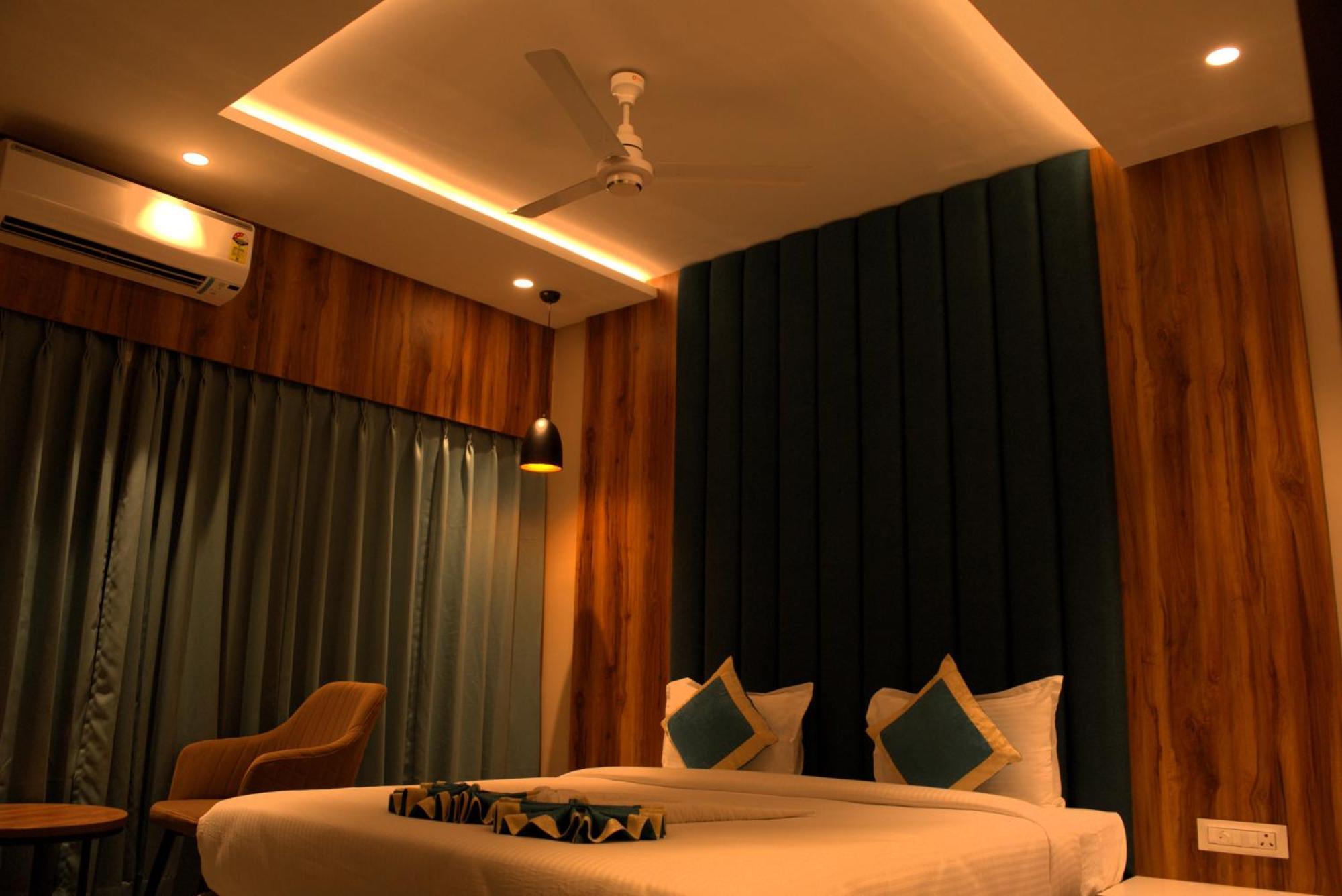 Kishanganj Hotel Tanisha מראה חיצוני תמונה